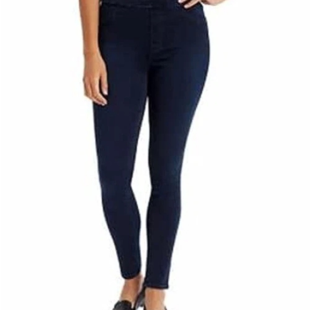 GLORIA VANDERBILT Pull-On Comfort Fitted Leg High Rise Jeans
12 Dark Blue NWT